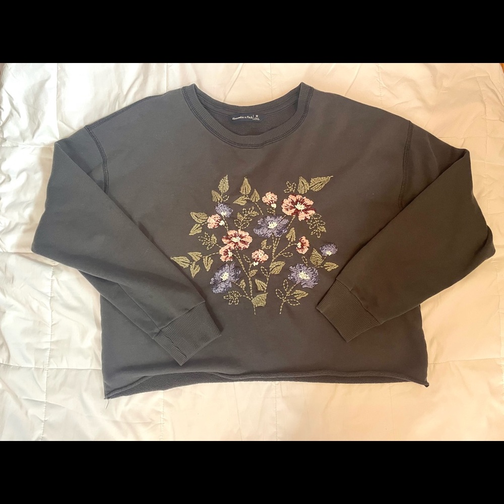 Abercrombie and Fitch Dark Grey Sweatshirt with Embroidered Flowers Size Medium